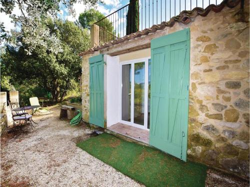 One-Bedroom Holiday Home in Peypin D'Aigues : Hebergement proche de Grambois
