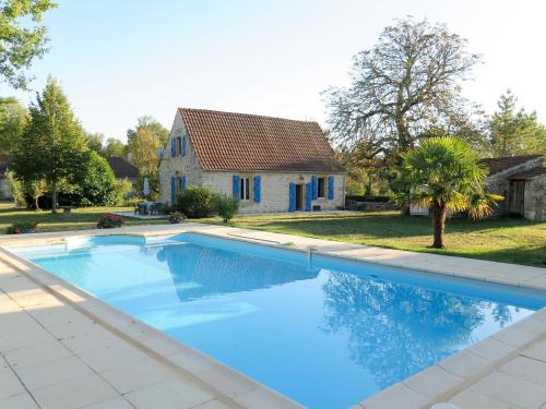 Ferienhaus mit Pool Pontcirq 100S : Hebergement proche de Saint-Médard