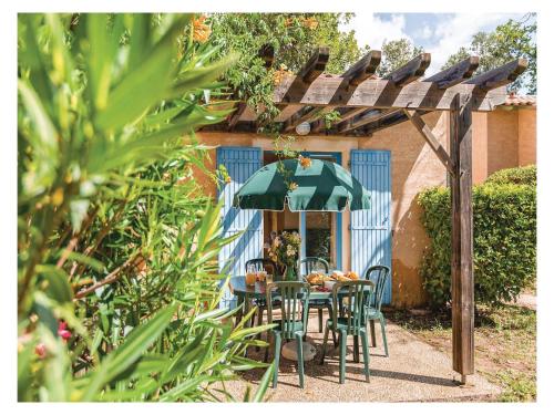 One-Bedroom Holiday Home in Gaujac : Hebergement proche de Saint-Paul-les-Fonts