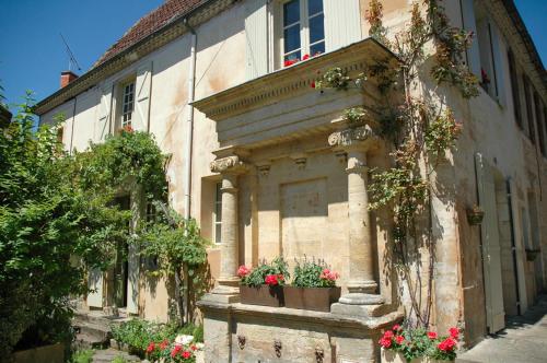 Le Bugue Villa Sleeps 2 WiFi : Hebergement proche de Saint-Chamassy