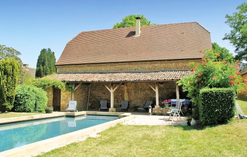 Thonac Villa Sleeps 4 Pool WiFi : Hebergement proche de Saint-Léon-sur-Vézère