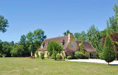Ladoux Villa Sleeps 10 Pool : Hebergement proche de Condat-sur-Vézère