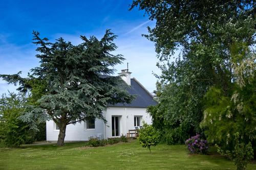 Locquirec Villa Sleeps 9 : Hebergement proche de Saint-Hilaire-sous-Romilly