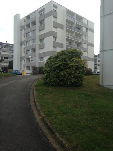 Superbe appartement centre ville Laval : Appartement proche de Martigné-sur-Mayenne
