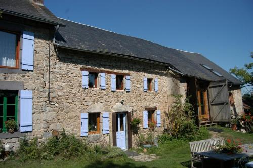 Fermette d'Herbes : Chambres d'hotes/B&B proche de Puy-Saint-Gulmier