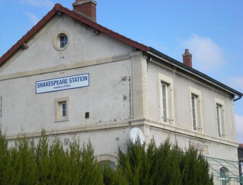 Shakespeare Station : Hebergement proche de Marandeuil