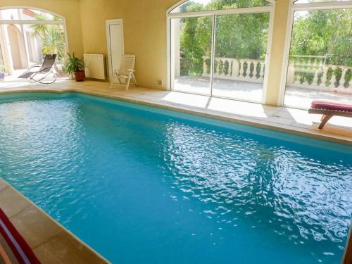 Teyran Villa Sleeps 8 Pool Air Con WiFi : Hebergement proche de Prades-le-Lez
