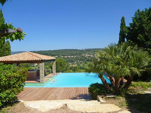 Saint-Come Villa Sleeps 6 Pool Air Con WiFi : Hebergement proche de Saint-Cyr-sur-Mer