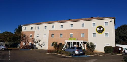 B&B Hotel Bollène : Hotel proche de Saint-Restitut