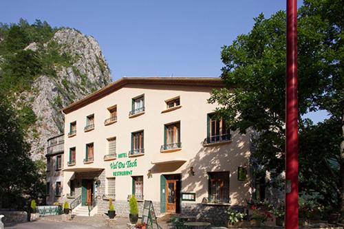 Hôtel Le Val Du Tech : Hotel proche de Serralongue