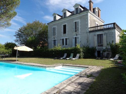 Villa La Genèbre : Hebergement proche de Saint-Médard-d'Excideuil