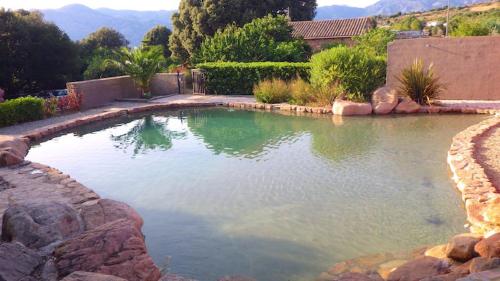 Maison L-Oranger avec piscine : Hebergement proche d'Azilone-Ampaza