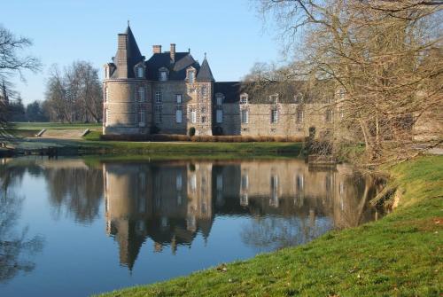 Chateau de Canisy : Hotel proche de Le Mesnil-Amey