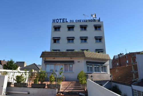 Le Cheval Noir Hôtel Paris Pantin : Hotel proche d'Aulnay-sous-Bois