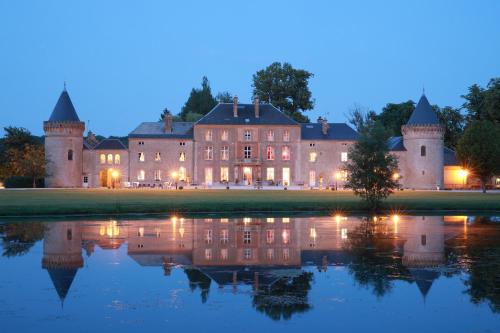 Le Domaine Chateau du Faucon : Hotel proche d'Autréville-Saint-Lambert