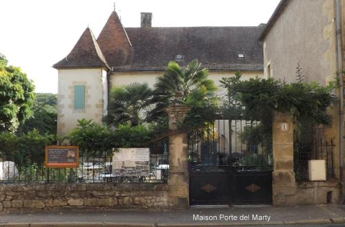 Maison Porte del Marty : Chambres d'hotes/B&B proche de Monsac
