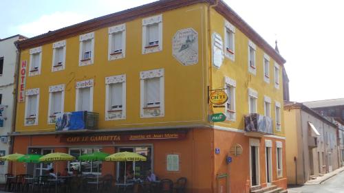 Hotel Le Gambetta : Hotel proche de Labastide-Gabausse