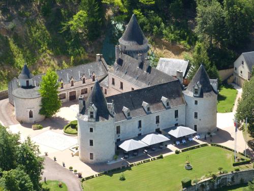 Château la Fleunie - Hôtel et Restaurant : Hotel proche de Saint-Rabier