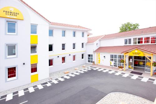 Première Classe Lyon Sud - Pierre Bénite : Hotel proche d'Oullins