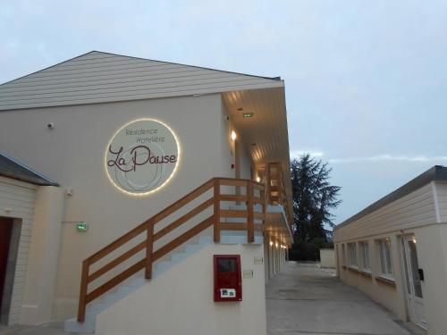 La Pause : Hotel proche d'Aulnay-sur-Iton