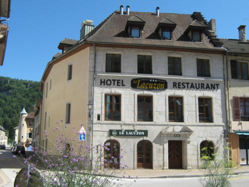 Hôtel Le Lacuzon : Hotel proche de Condes