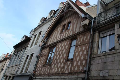 Studio Dijon Centre Historique : Appartement proche de Sennecey-lès-Dijon