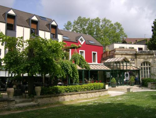 Hôtel Restaurant Du Parc de la Colombière : Hotel proche de Quetigny