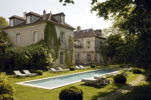 La Minotte B&B : Chambres d'hotes/B&B proche de Neauphle-le-Château
