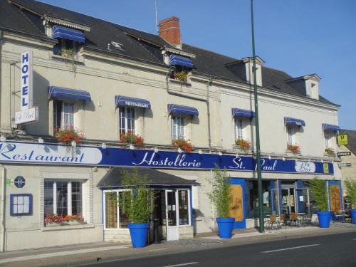 Logis Hostellerie Saint Paul : Hotel proche de Linières-Bouton