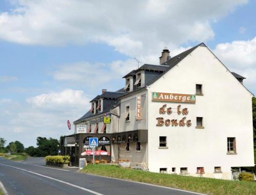 Auberge de la Bonde : Hotel proche de Savigné-sur-Lathan