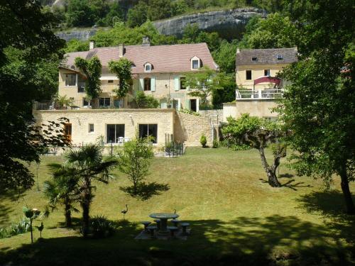 Chambres d'Hôtes & Gites Pouget : Hebergement proche de Savignac-de-Miremont