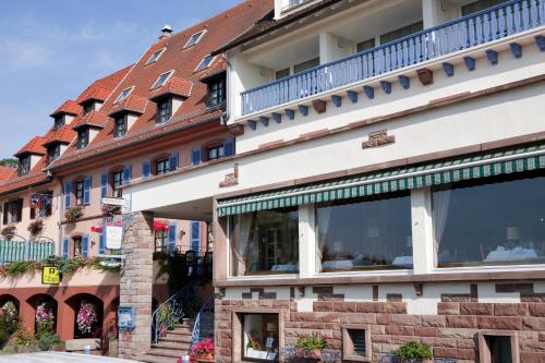 Hôtel des Vosges : Hotel proche de Volksberg