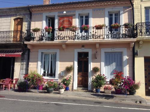 La Maison de la Riviere B&B : Chambres d'hotes/B&B proche de Saint-Ferriol