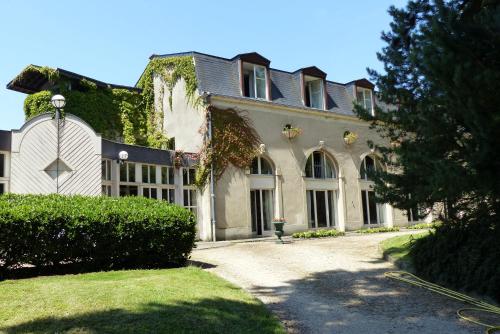 Château de Bazeilles : Hotel proche de Carignan