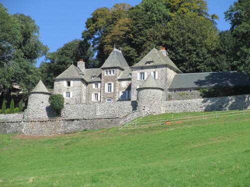 Château du Puech : Chambres d'hotes/B&B proche de Saint-Urcize