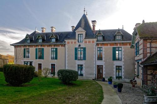 Château Le Barreau : Chambres d'hotes/B&B proche de Maligny