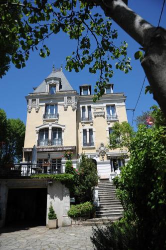 Hôtel Terminus : Hotel proche de Laroque-des-Arcs