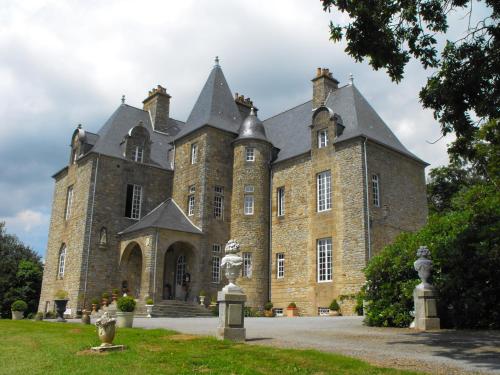 Château de Montbrault : Hebergement proche de Javené