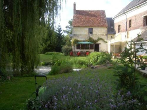 Le Moulin de St Blaise : Chambres d'hotes/B&B proche de La Chartre-sur-le-Loir