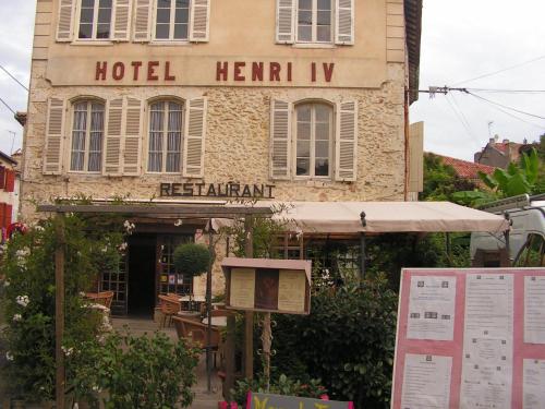 Hôtel Restaurant Henri IV : Hotel proche de Mourède