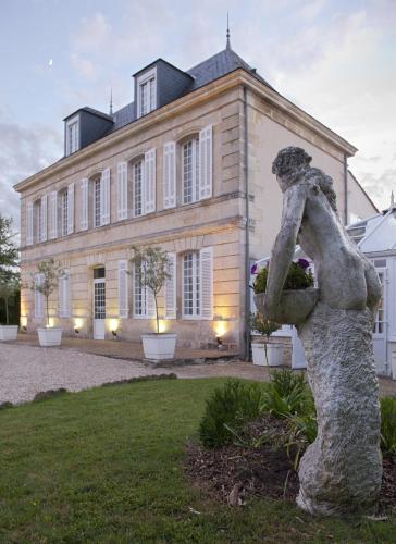 Château Beau Jardin : Hotel proche de Queyrac