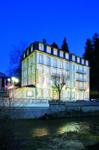 Le Parc Des Fees : Hotel proche de Saint-Sauves-d'Auvergne