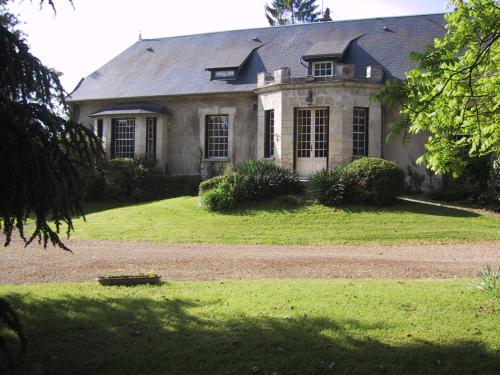 Domaine de l'Etang : Chambres d'hotes/B&B proche de Presles-et-Thierny