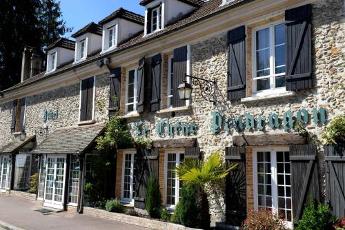 Le Chene Pendragon : Hotel proche de Thoiry