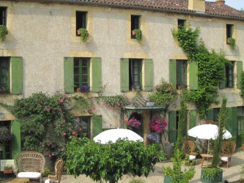 Villa Marguerite : Chambres d'hotes/B&B proche de Badefols-sur-Dordogne