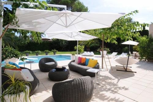Design and Luxe Mougin Summer Villa : Appartement proche de Vallauris