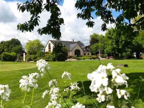 Anjou Golf and Country Club : Hotel proche de Daumeray