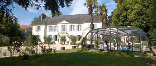 Demeure de Villiers : Chambres d'hotes/B&B proche de Saint-Sauveur-la-Pommeraye