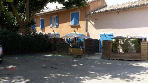 Gîte La Bastide Jourdan : Hebergement proche de Lamotte-du-Rhône