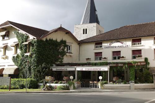 Hotel du Commerce : Hotel proche de Laà-Mondrans